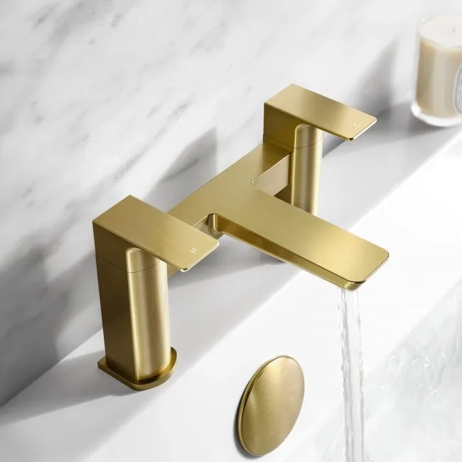 Soar Brushed Brass Bath Filler
