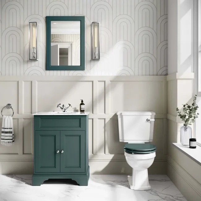 Hudson Traditional Close Coupled Toilet With Midnight Green Wooden Seat
