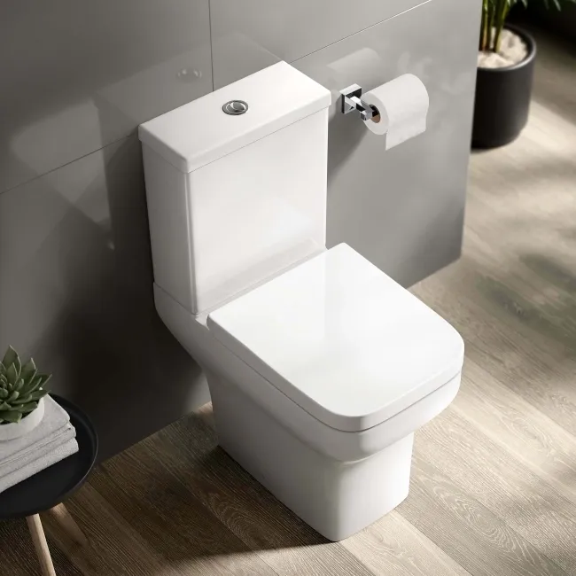 Chicago Close Coupled Toilet With Premium Soft Close Seat