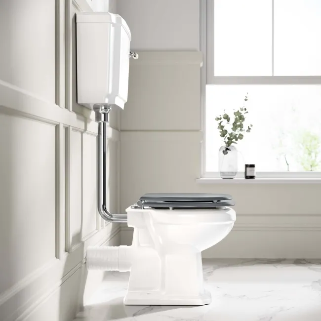 Hudson Traditional Toilet With Low-Level Cistern and Dove Grey Wooden Seat