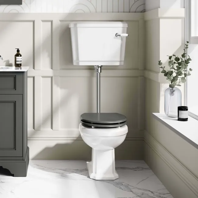 Hudson Traditional Toilet With Low-Level Cistern and Graphite Grey Wooden Seat