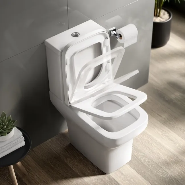 Chicago Rimless Close Coupled Toilet With Soft Close Seat