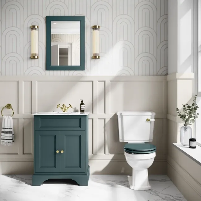 Hudson Traditional Close Coupled Toilet With Midnight Green Wooden Seat - Brushed Brass Lever