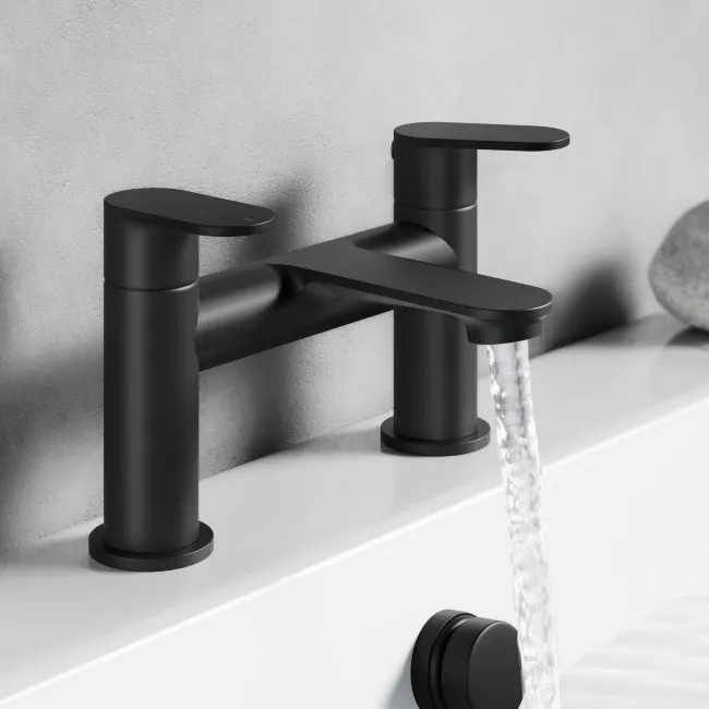 Avill Matt Black Bath Filler