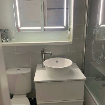 Haisley Illuminated LED Mirror Cabinet With BLUETOOTH Speaker 600x800mm