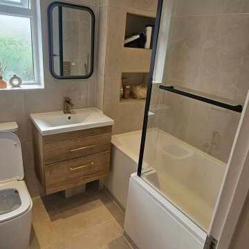 Olivia Black Framed Illuminated LED Mirror 600x400mm