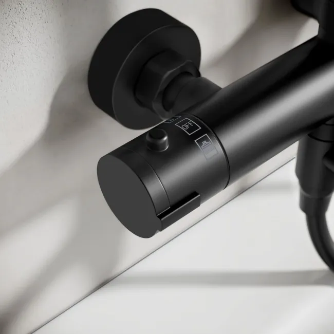 Doon Round Matt Black Thermostatic Bath Filler Shower Set