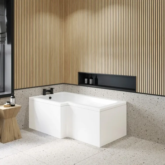 L Shaped 1600 Bath with Front Panel - Left Handed