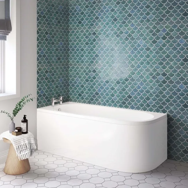 Oakham 1700 Space Saving Bath - Left Handed