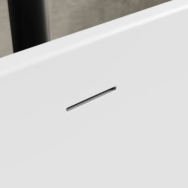 Shore 1700 Matt White Freestanding Bath - Matt Black Feet