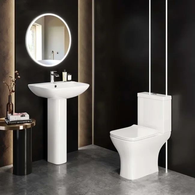Atlanta Close Coupled Toilet With Soft Close Slim Seat
