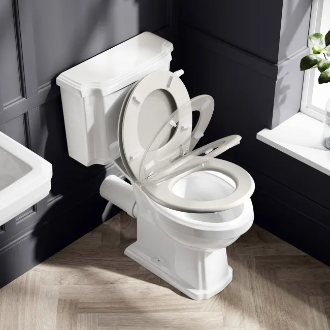 Hudson Traditional Toilet With Cotton White Seat & Pedestal Basin Set - Double Tap Hole