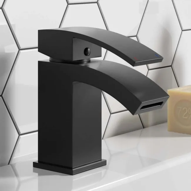 Welland Matt Black Basin & Shower Bath Mixer Tap Set