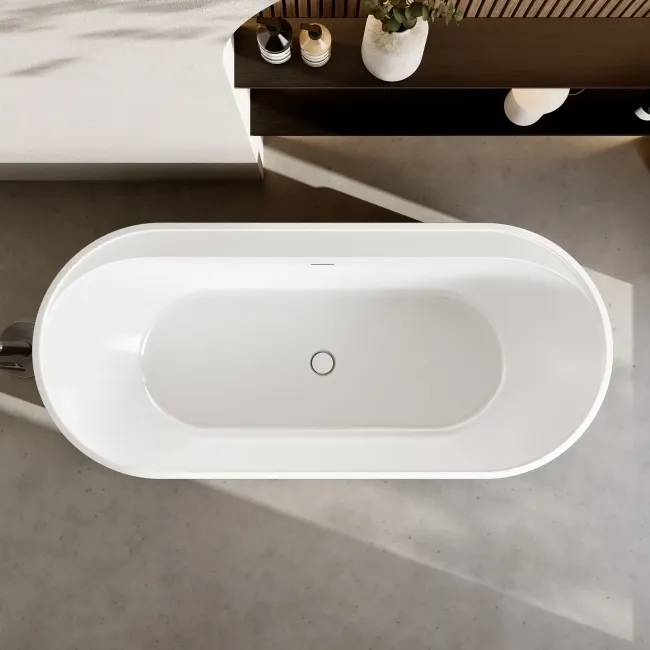 Shore 1700 Gloss White Freestanding Bath - Gunmetal Feet