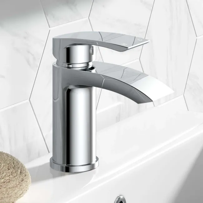 Severn Chrome Basin & Shower Bath Mixer Tap Set