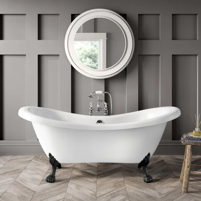 Tonbridge 1600mm Roll Top Bath - Black Claw Feet