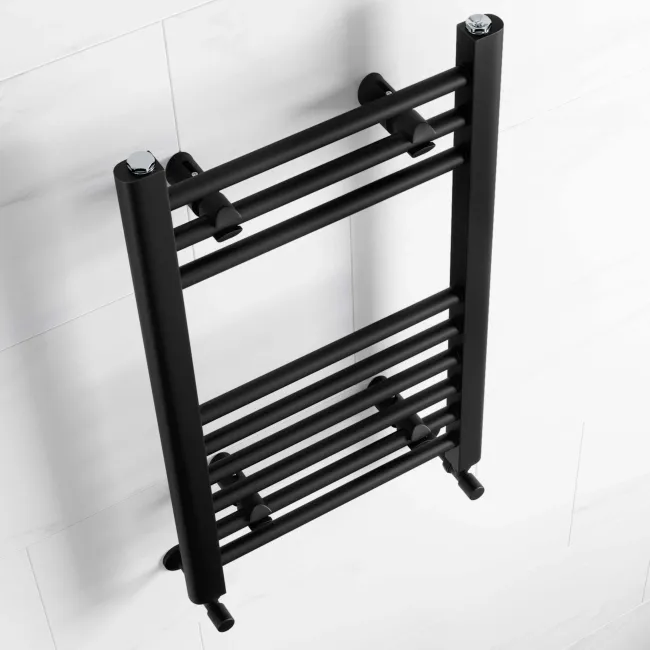 Barcelona Matt Black Straight Heated Towel Rail 650x400mm