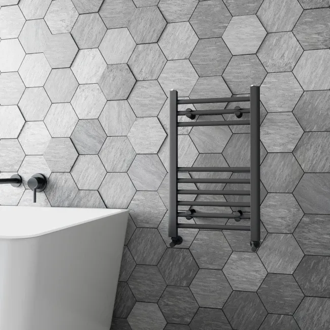 Barcelona Anthracite Straight Heated Towel Rail 650x400mm