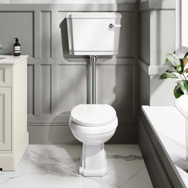 Hudson Traditional Toilet With Low-level Cistern And Soft Close Seat