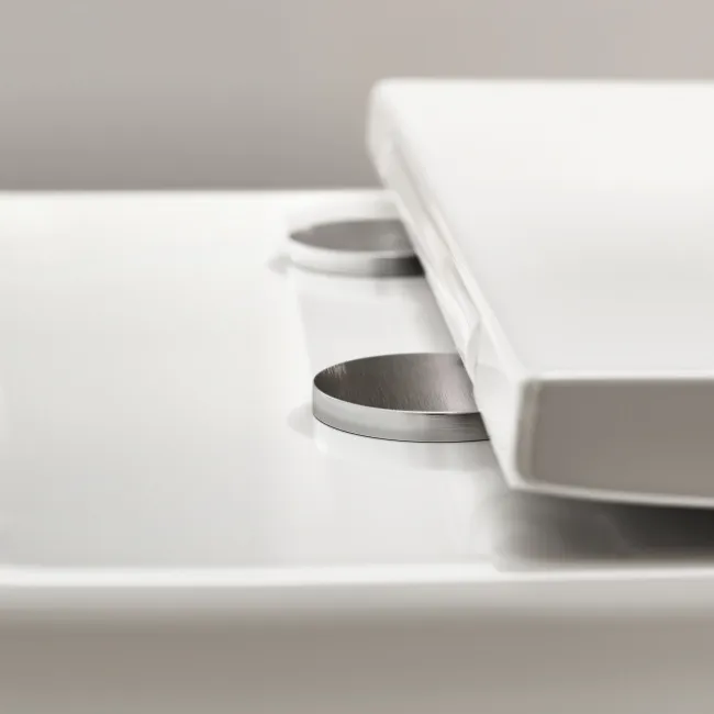 Kent Rimless Tornado Wall Hung Toilet With Premium Soft Close Slim Seat