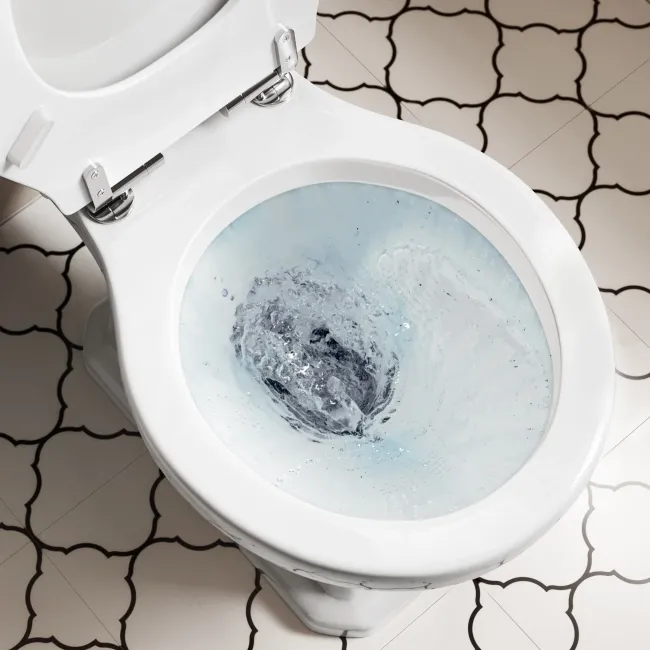 Enid Traditional Close Coupled Toilet With Gloss White Wooden Seat & Pedestal Basin - Single Tap Hole