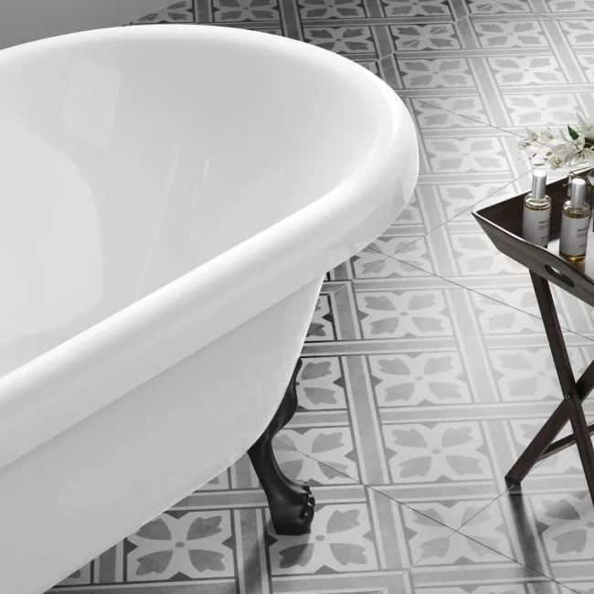 Grosvenor 1700mm Roll Top Bath - Black Claw Feet