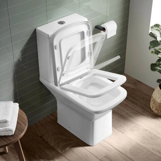 Dallas Rimless Close Coupled Toilet With Soft Close Seat