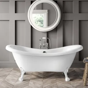 Tonbridge 1750mm Roll Top Bath - White Claw Feet