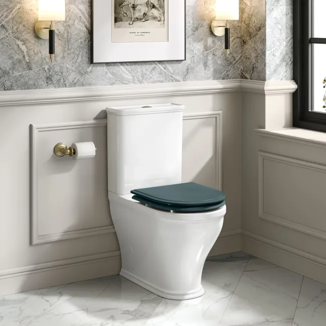 Kansas Traditional Rimless Close Coupled Toilet With Midnight Green Wooden Seat - Brushed Brass Hinges